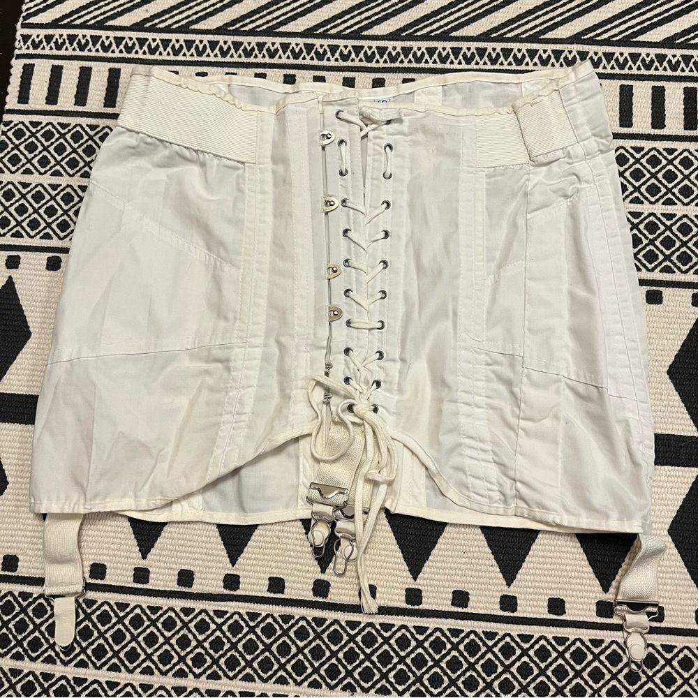Vintage Simpsons Sears White Girdle Corset Shapewear Boned Garter Lace Up Bottom